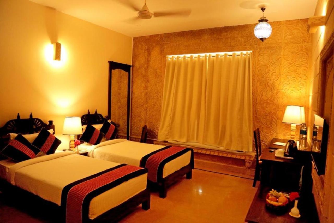 Hotel Golden Safari Jaisalmer Exteriör bild