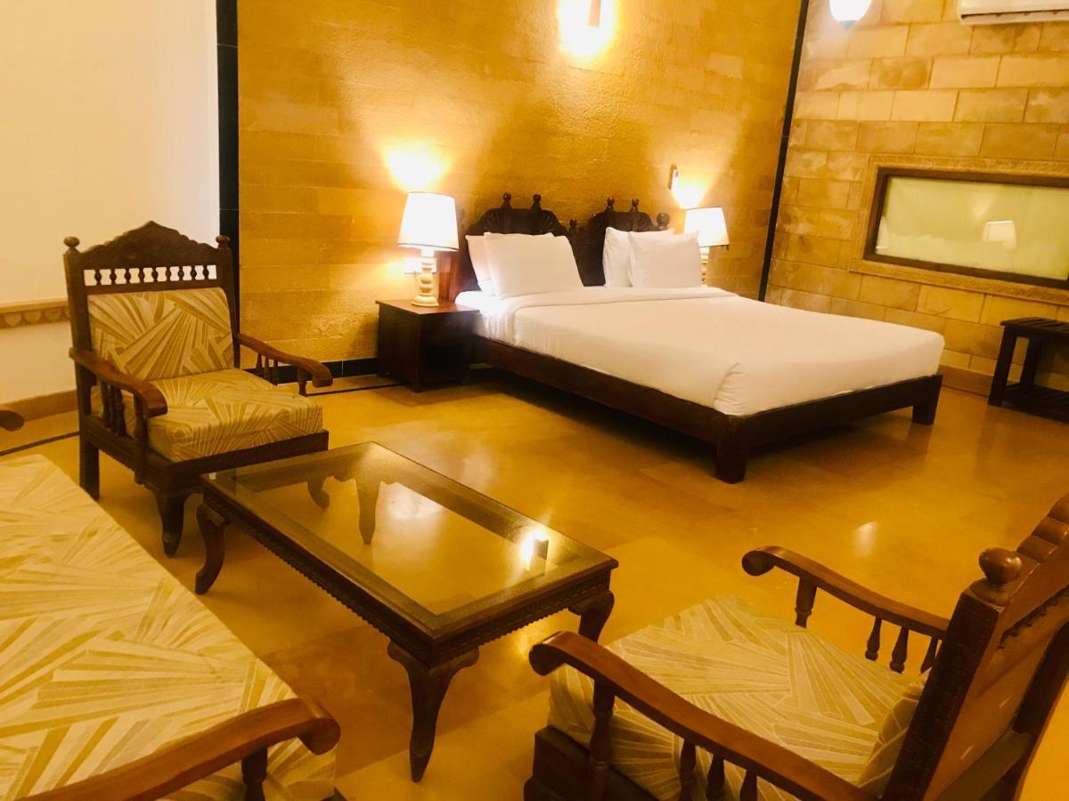 Hotel Golden Safari Jaisalmer Exteriör bild